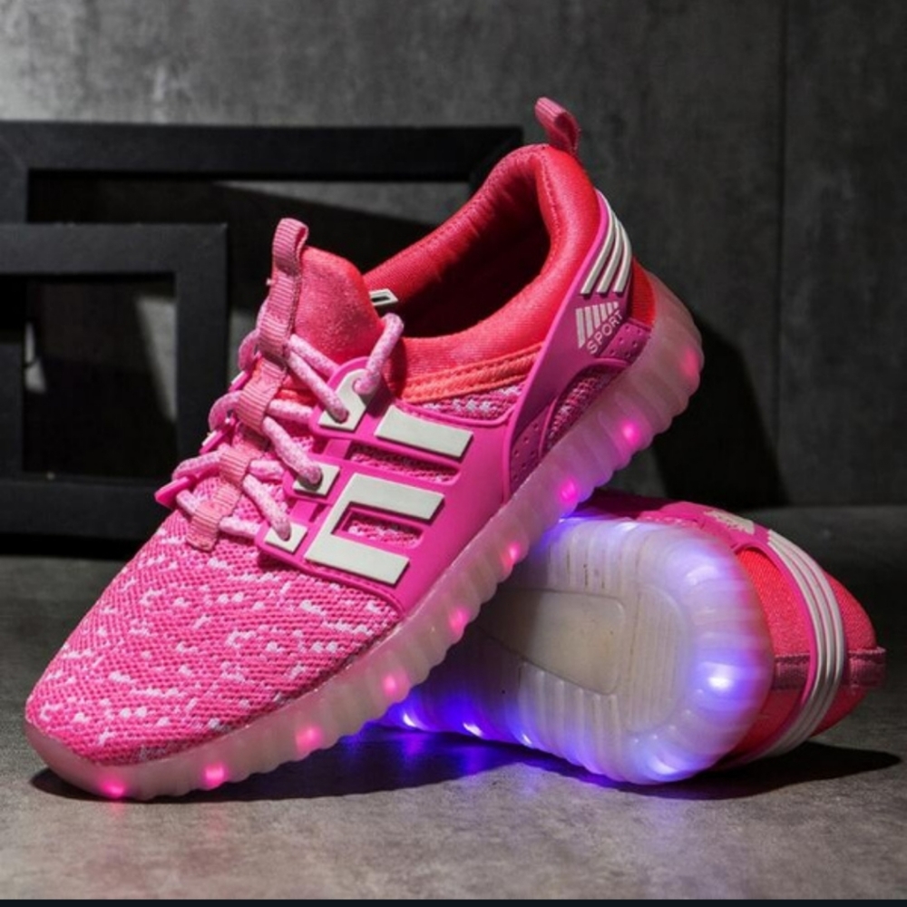 Girls USB light up shoes size 6.5